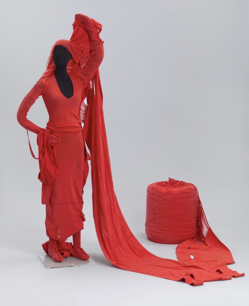 1899 块一只的 iPhone「袜子」，买的到底是什么？