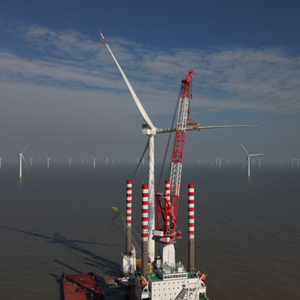 我国离岸距离最远海上风电项目全部风机吊装完成