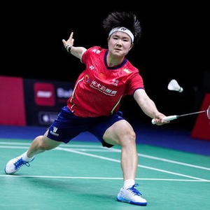 何冰娇2-0战胜杨心乔，晋级全运会羽毛球女单16强