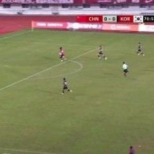 完胜！U22国足2-0韩国 拜合拉木脚后跟破门+双响韩国全场仅2射正