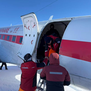 中国南极考察队成功救援1名俄南极考察站病员