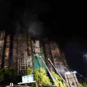 香港消防处：遇难人数增至94人，预计今日9时完成破门搜救工作