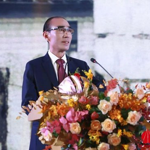 福建前首富许世辉交棒，80后女儿上位！其家族财富曾超宗庆后家族，妻女仍是福建女首富！旗下有达利园、可比克、和其正等品牌