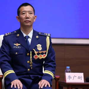 中国救援队队长谈驰援缅甸地震灾区细节：队员累得在受伤缝针时睡着