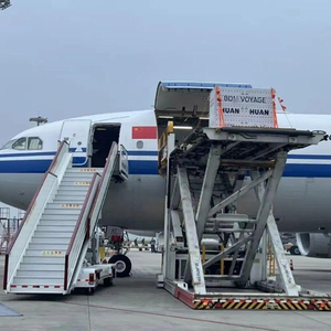 马克龙一路追着它俩，抢先一步要访华！