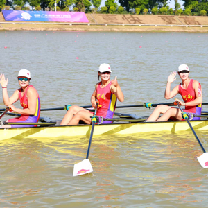 河南全运首金！女子赛艇四人双桨1500米