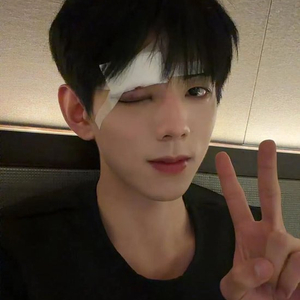 前中超门将、短剧演员王年将成拍剧时疑遭真打，被误伤眼部，剧组、对手戏演员致歉