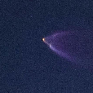 神舟二十一号飞船过境北京！掠月而过，多图直击