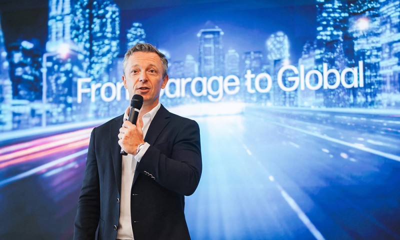 惠普首席商务官预测：未来AI个人电脑数据将不离本地