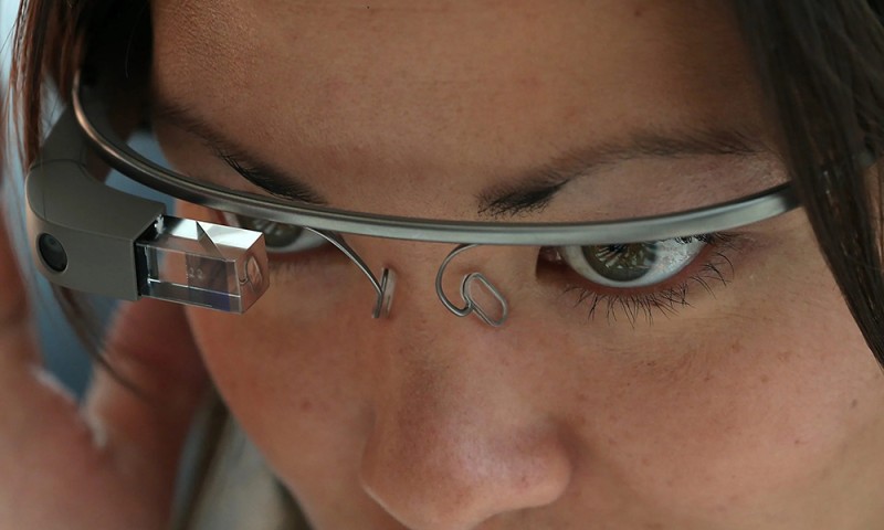 谷歌:明年发布首款搭载Gemini的智能眼镜