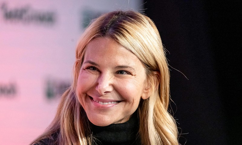 数十亿美元巨亏如何破局？OpenAI把希望寄托在她身上