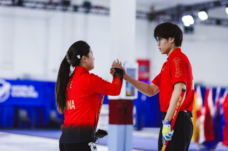 佳叙佳议 | 绝处逢生!中国混双组合惊险晋级冬奥会冰壶落选赛附加赛!