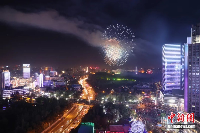 人这一辈子，一定要去一趟乌鲁木齐！