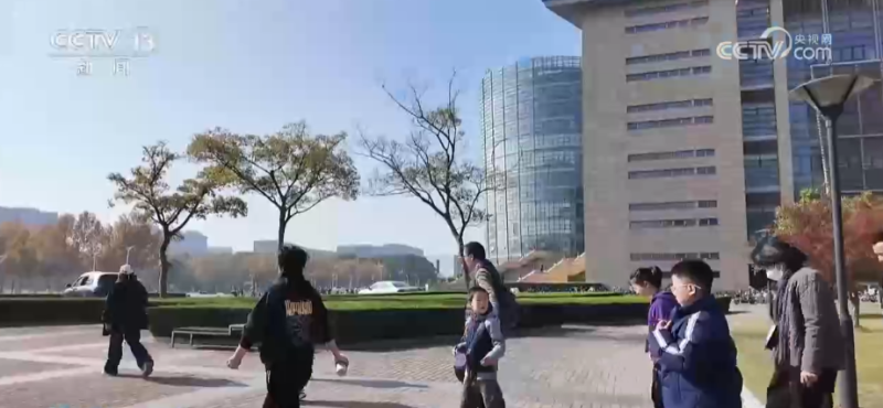 百姓“家门口”享受优质家庭教育服务 多种方式帮助家长缓解“育儿焦虑”