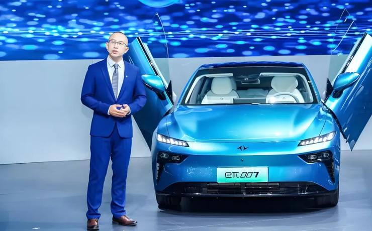 曝一汽入股零跑年内签约,朱江明:不放弃主导权;罗永浩透露华杉录音内容:脏话很多,这人两面三刀;曝特斯拉曾拆解借鉴多款中国电动汽车