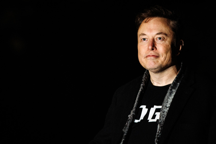 马斯克躲在暗处视频参会，自称在全美暗杀名单上排名仅次于特朗普和万斯