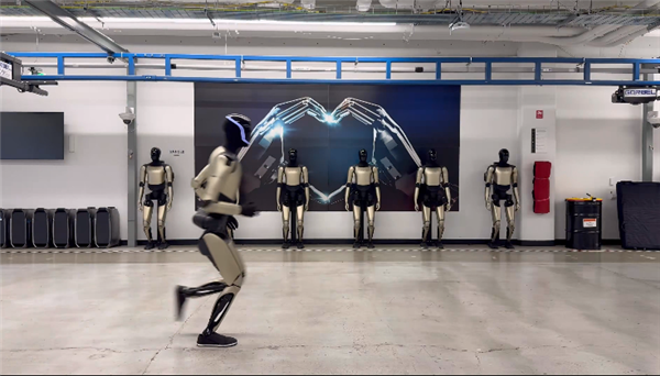 抖音李亮：豆包手机助手不存在「入侵」「越权」等行为；理想发布首款AI眼镜：1999元起，能远程控车、听歌；安克创新冲击港股IPO