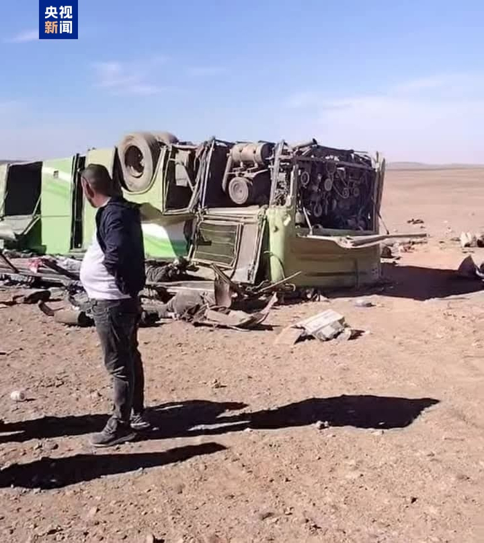 阿尔及利亚西南部发生交通事故 造成14死34伤