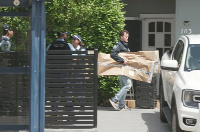 澳媒起底邦迪滩枪击案嫌犯父子：两人曾前往菲律宾待了一个月，警方正调查此行动机