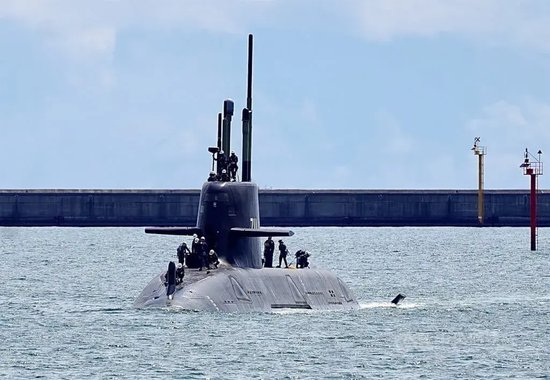 美军绝密报告曝光，介入台海必败！福特级航母被迅速击沉