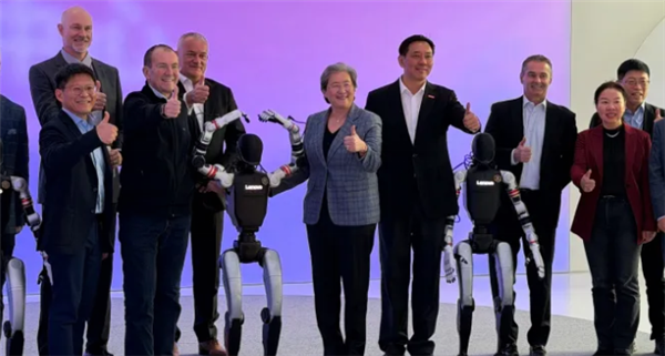 薪酬惊人!苹果库克7小时收入超普通工人年薪;帮周鸿祎做数十亿假账?360集团回应:完全失实;昆仑芯完成股改,或明年上半年港股上市