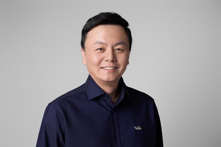 对话理想范皓宇、陈伟：1699元的AI眼镜，要成为理想汽车的最强辅件