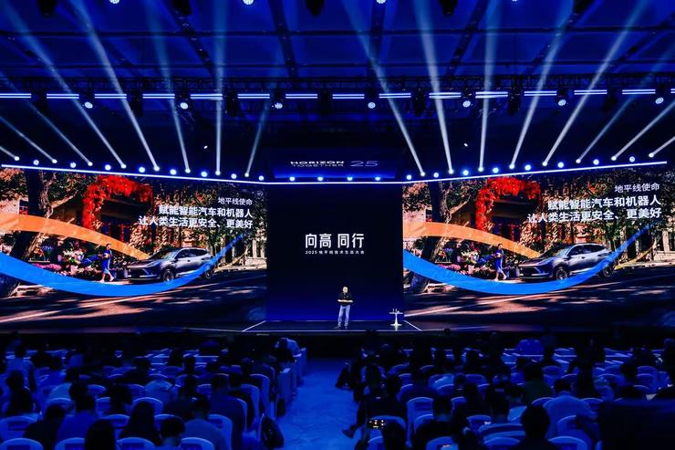 具身浪潮,谁在成为机器人时代的 Wintel ?