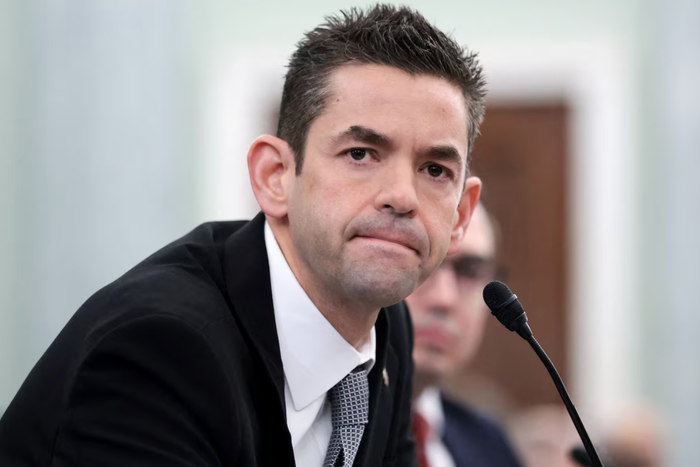 马斯克好友、美亿万富翁掌舵NASA，曾称目标是抢在中国前重返月球