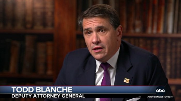 美国司法部二号人物：没有删掉爱泼斯坦案中提及特朗普的内容