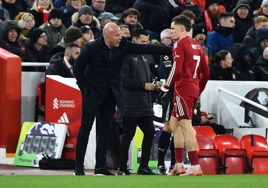 增肌2.5kg！斯洛特：维尔茨进步很大 比赛是提升他们水平唯一方法