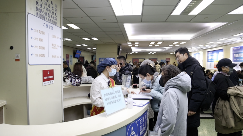 流感高峰季：预防在先 早诊早治