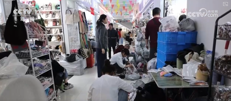 “悦己消费”持续升温带火“娃衣”大市场 开辟时尚玩偶圈新赛道