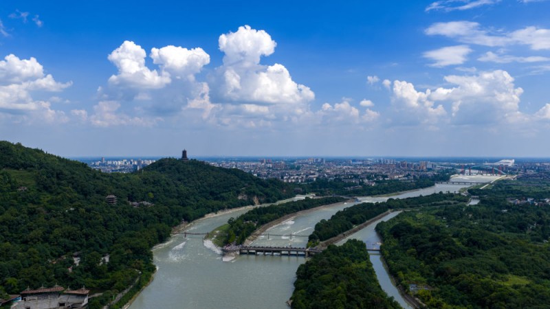 新闻多一点｜都江堰：千年水利工程守护天府安澜