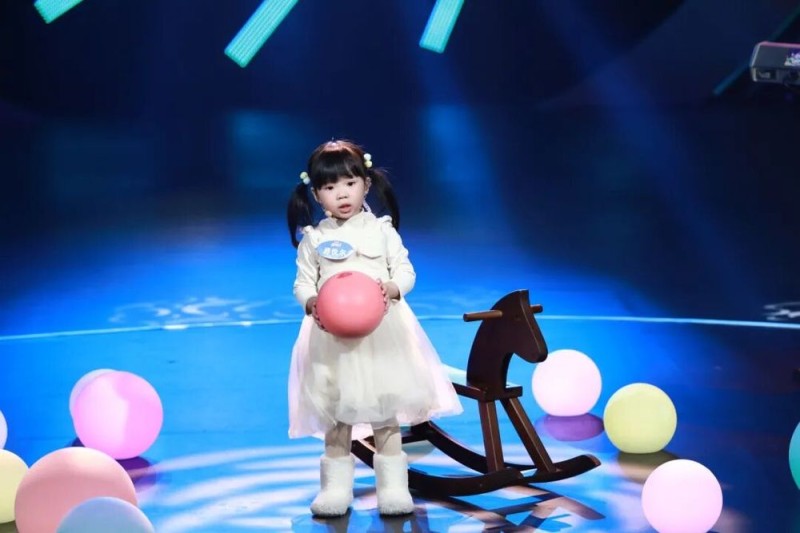 以童声 见未来――中央广播电视总台推出首届《CMG童声歌会》