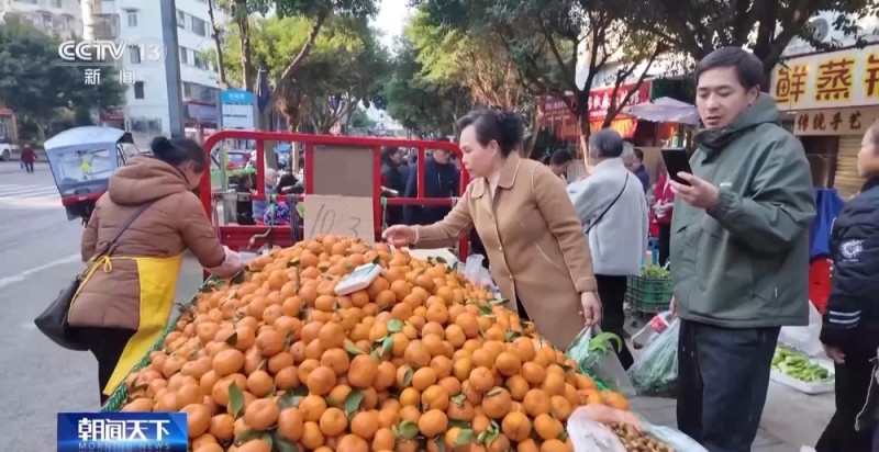 一线见闻丨潮汐摊区、小哥驿站、数智赋能 城市治理走出新路子