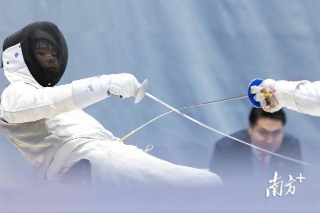 轮椅上的“剑客”