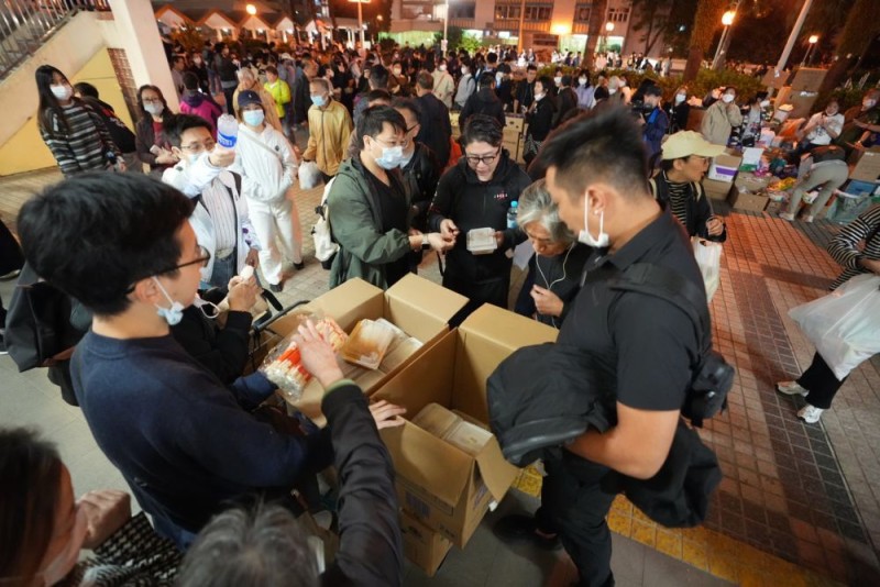 湾区同心 守望相助――粤澳积极支援香港救灾和善后工作