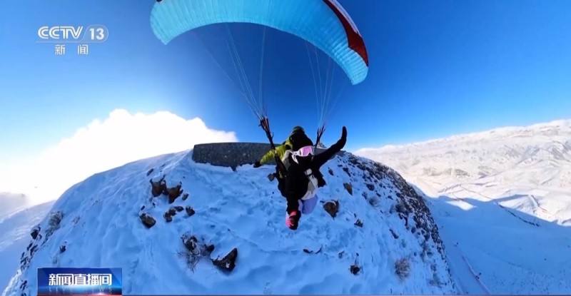 视频丨中小学“雪假”欢乐多 滑雪、“冰浮”解锁冬日乐趣