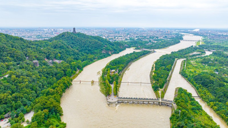 新闻多一点｜都江堰：千年水利工程守护天府安澜