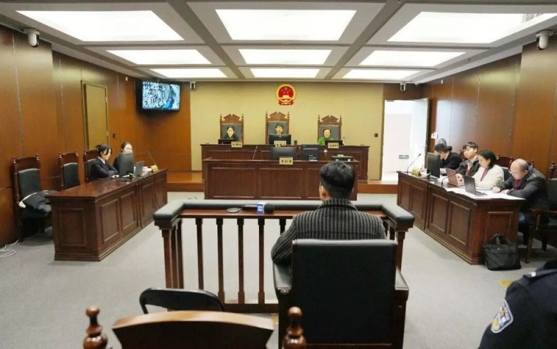 离谱！修漏水报价两千实收上万，“维修刺客”坐地起价获刑