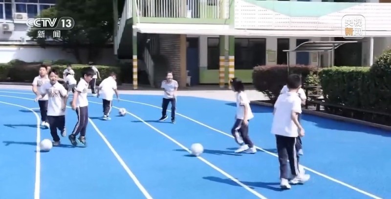 新闻周刊丨雪假、春秋假来了,学生的“新”假期到底怎么过?