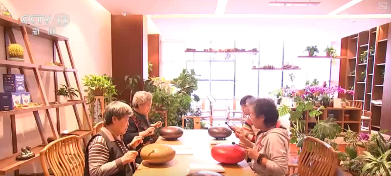 银发经济活力涌动 “科技+服务”催生多样“智”享养老消费新场景