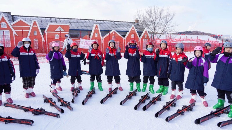 爱上冰雪、强健体魄、带动消费――吉林省“冰雪假期”一线观察