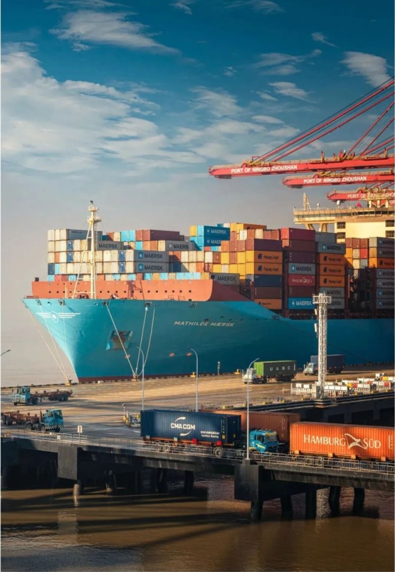 港口年集装箱吞吐量突破4000万箱，是什么概念？