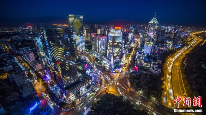 人这一辈子，一定要去一趟乌鲁木齐！