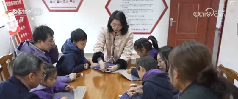 百姓“家门口”享受优质家庭教育服务 多种方式帮助家长缓解“育儿焦虑”