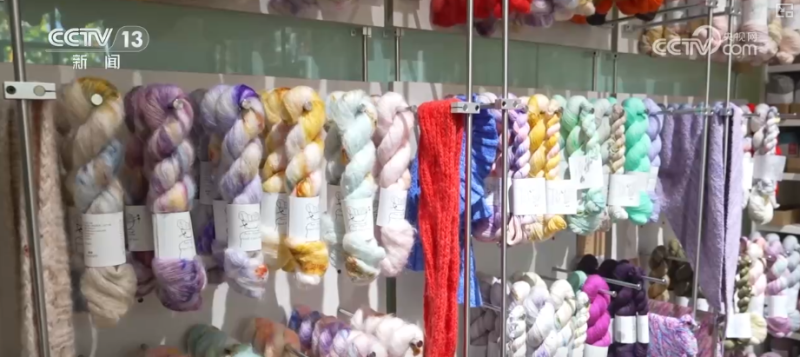 “悦己消费”持续升温带火“娃衣”大市场 开辟时尚玩偶圈新赛道