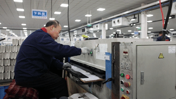 从“新蓝图”到“实景画”丨“小镜盒”托起富民“大产业”