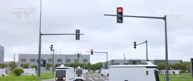 从民生服务到产业赋能多视角观察1800亿件快递背后“含金量”“含智量”