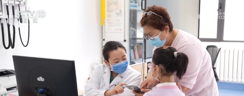 诊前化验、线上看诊……守好健康防线 基层医疗机构多举措破解流感季“就医难”